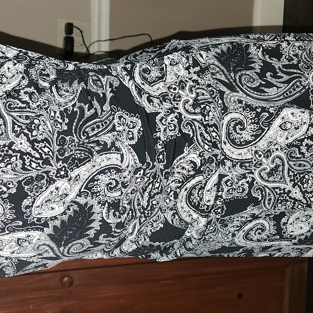 Dress - Picture 4 of 5